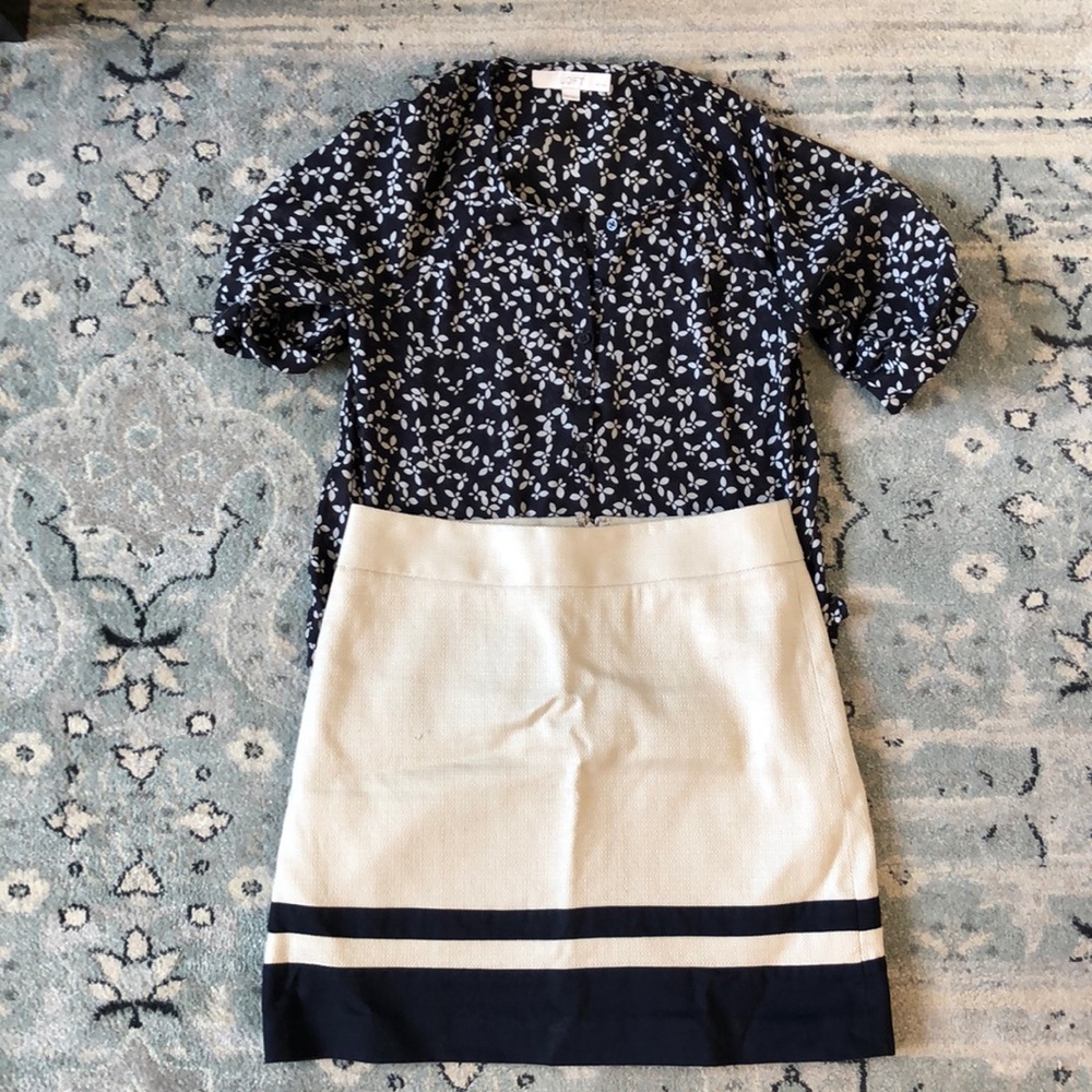 Ann Taylor Blouse - XSP & 2. No pets/ smoking